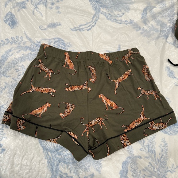 SOLD OUT Victorias Secret Pajama set - Picture 5 of 6